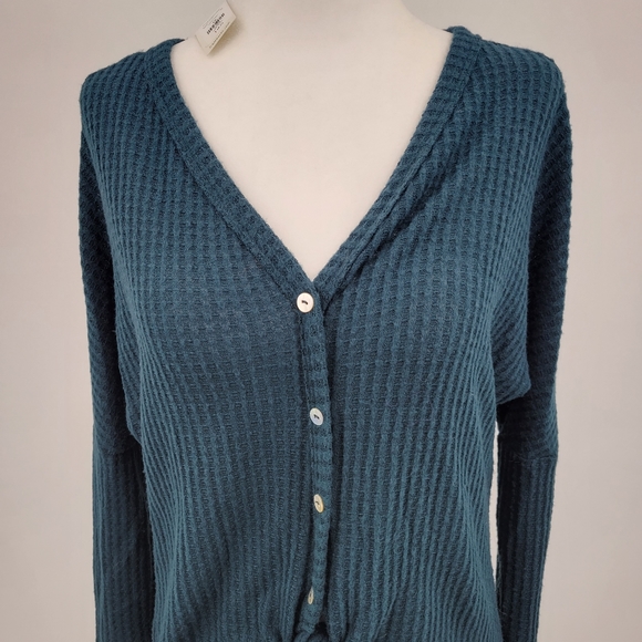 Francesca's ALYA Green Knit Tie Front Top, Size XS - Picture 2 of 12